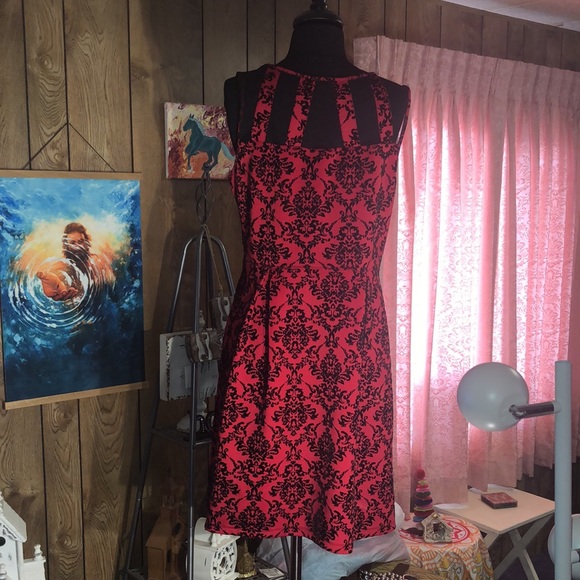 Pretty Red & Black Dress by En Focus Studio Plus Size 14 - Picture 9 of 13